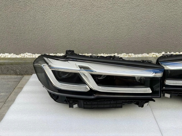 lights BMW 5 G30 G31 LIFT Full Led Adaptive Led left right