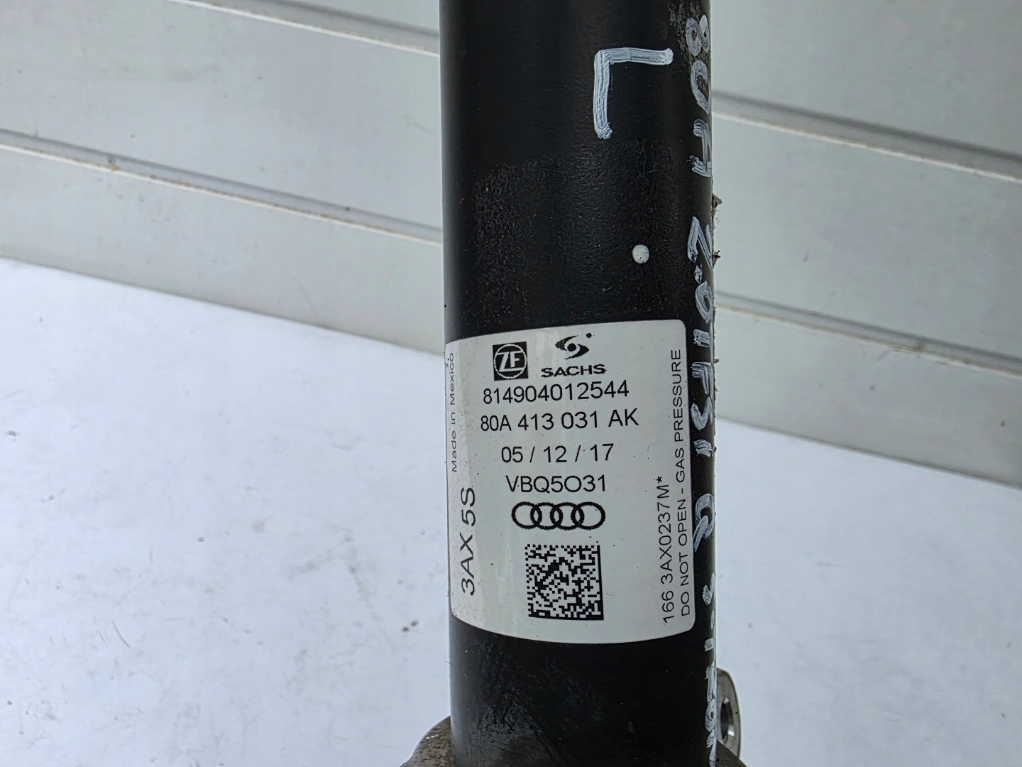 shock absorber left front front AUDI Q5 80A II FY 2.0T 2.0TFSI S-TRONIC