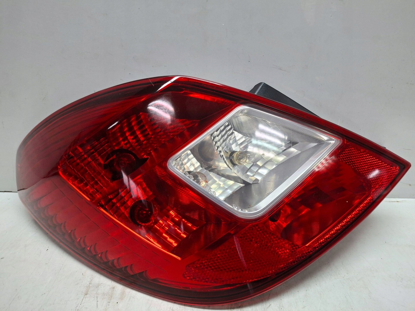 light rear left 13269050 OPEL CORSA D 5D 2006