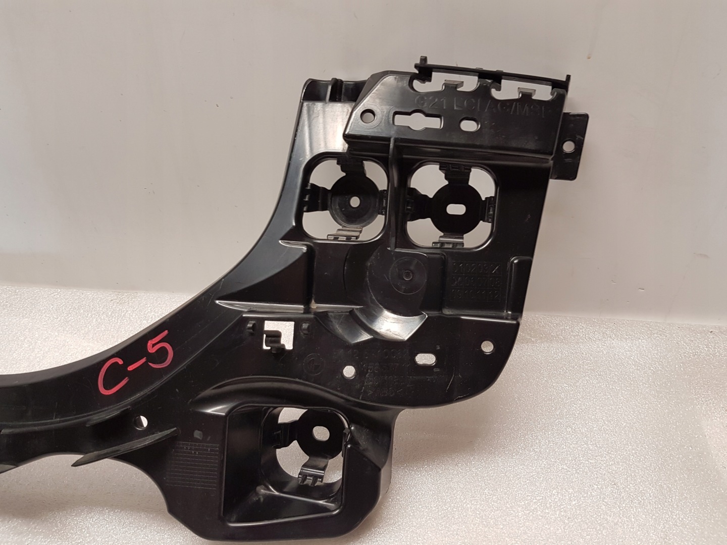 bumper bracket right rear part BMW G21 LCI m-packet 5A1CC62