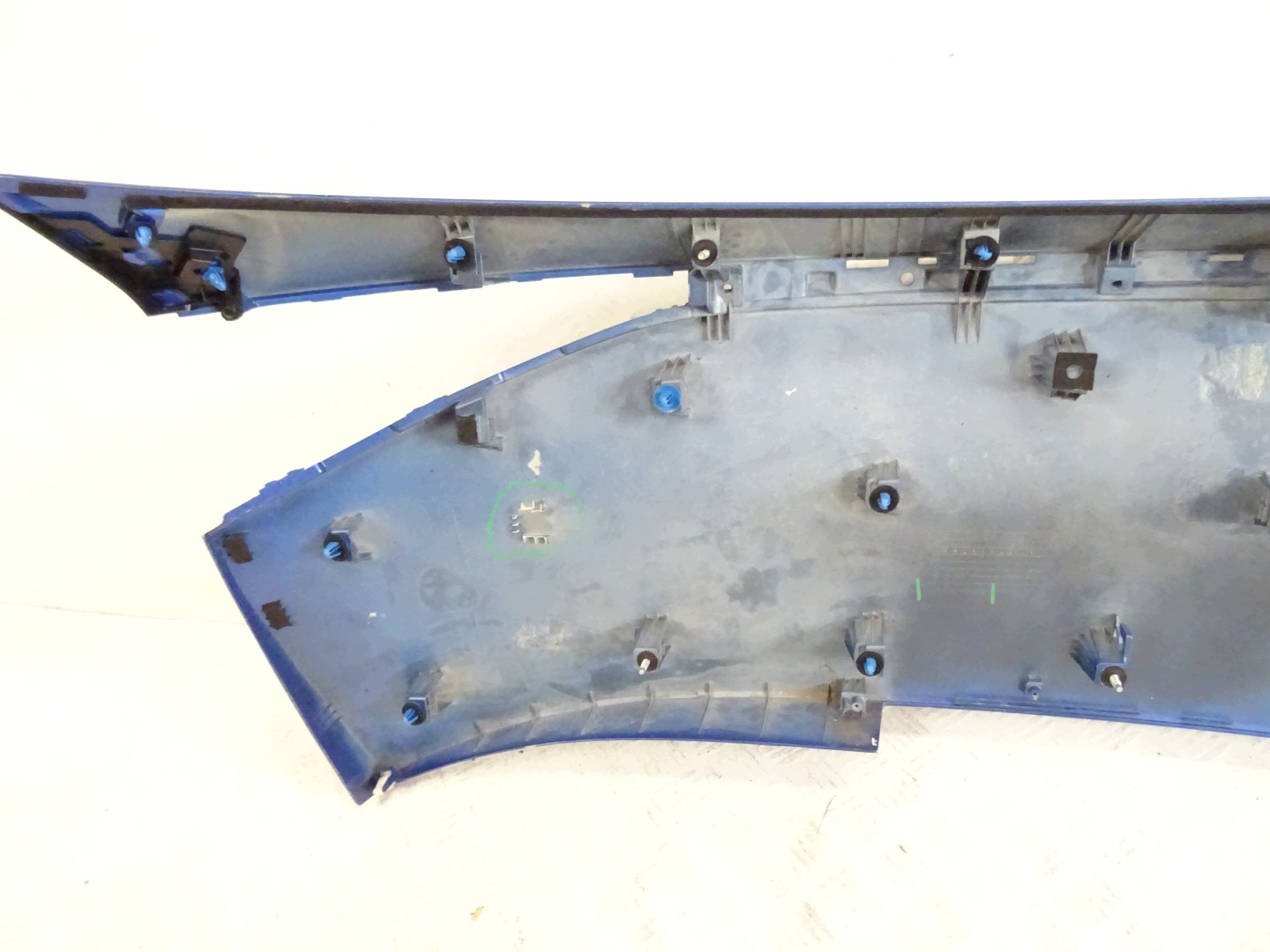 cap bonnet boot rear part KIA SPORTAGE V 87311-R2000