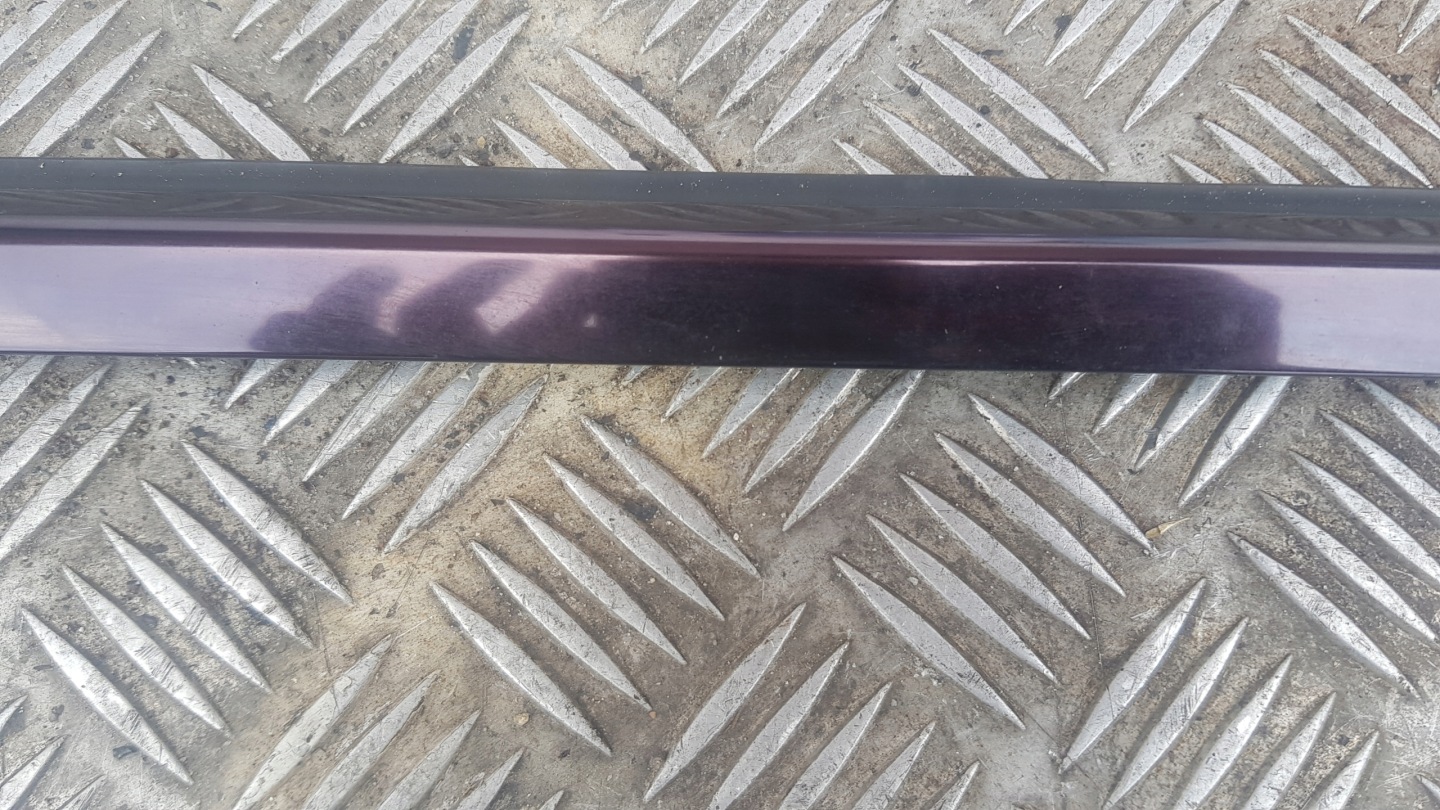 W211 moulding dust rear part sedan left right