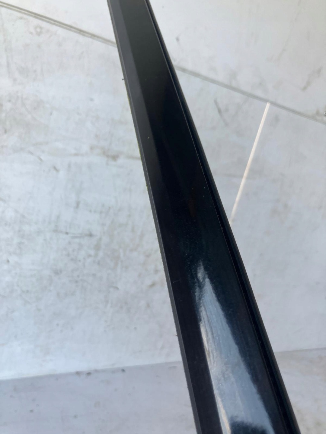 moulding dust door left front TESLA MODEL S PNBL