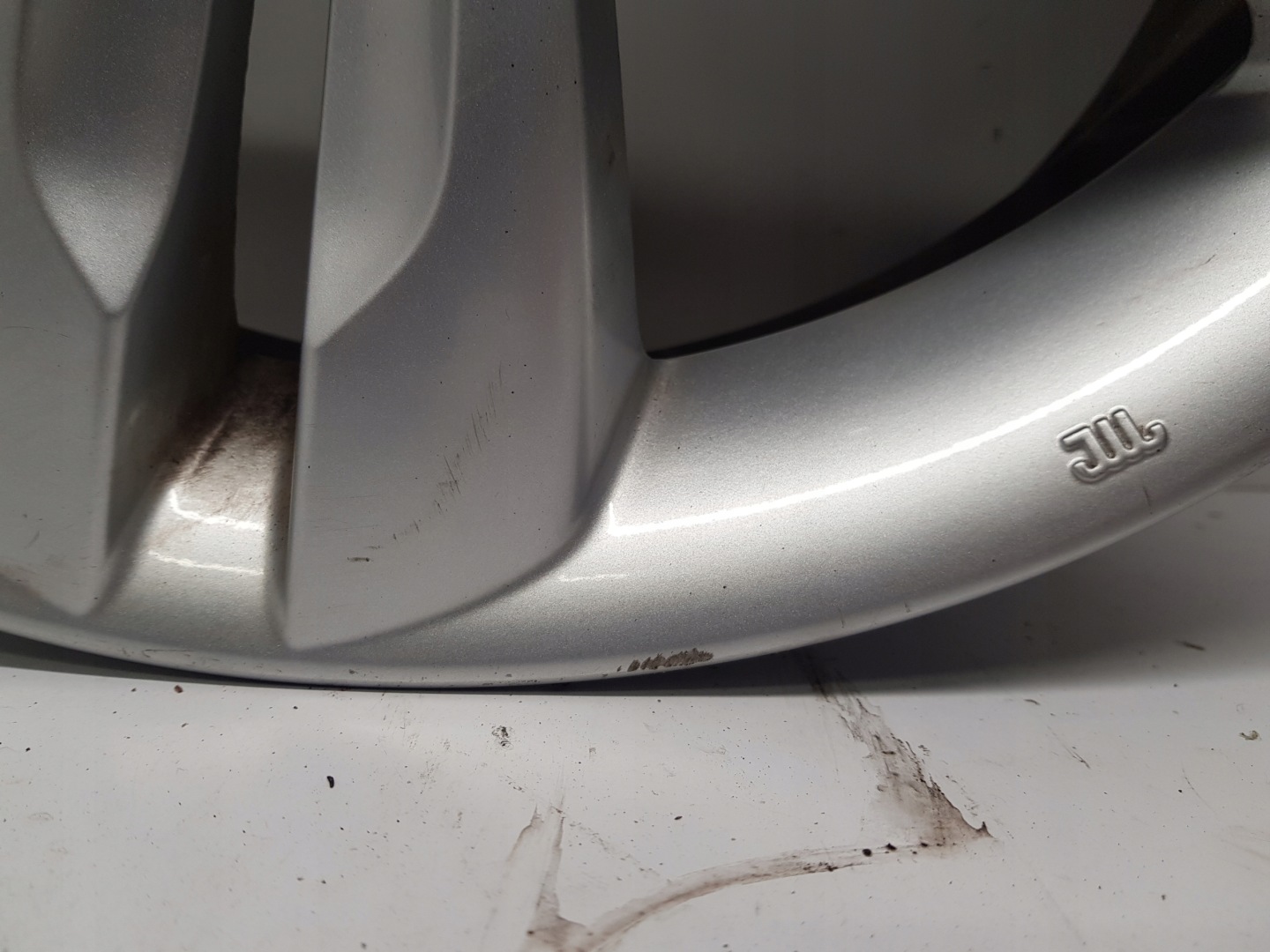 HYUNDAI IX35 ORYGINALNE disk hliníkový R17 2016