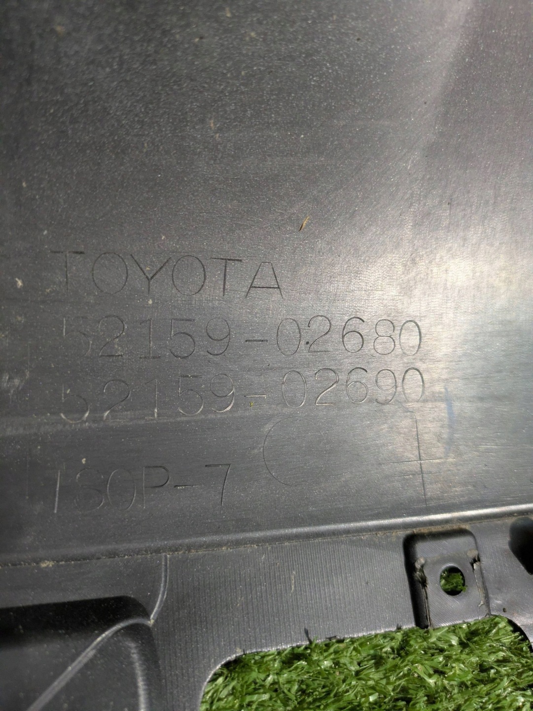 front bumper front TOYOTA AURIS and 06- NR.Z9096