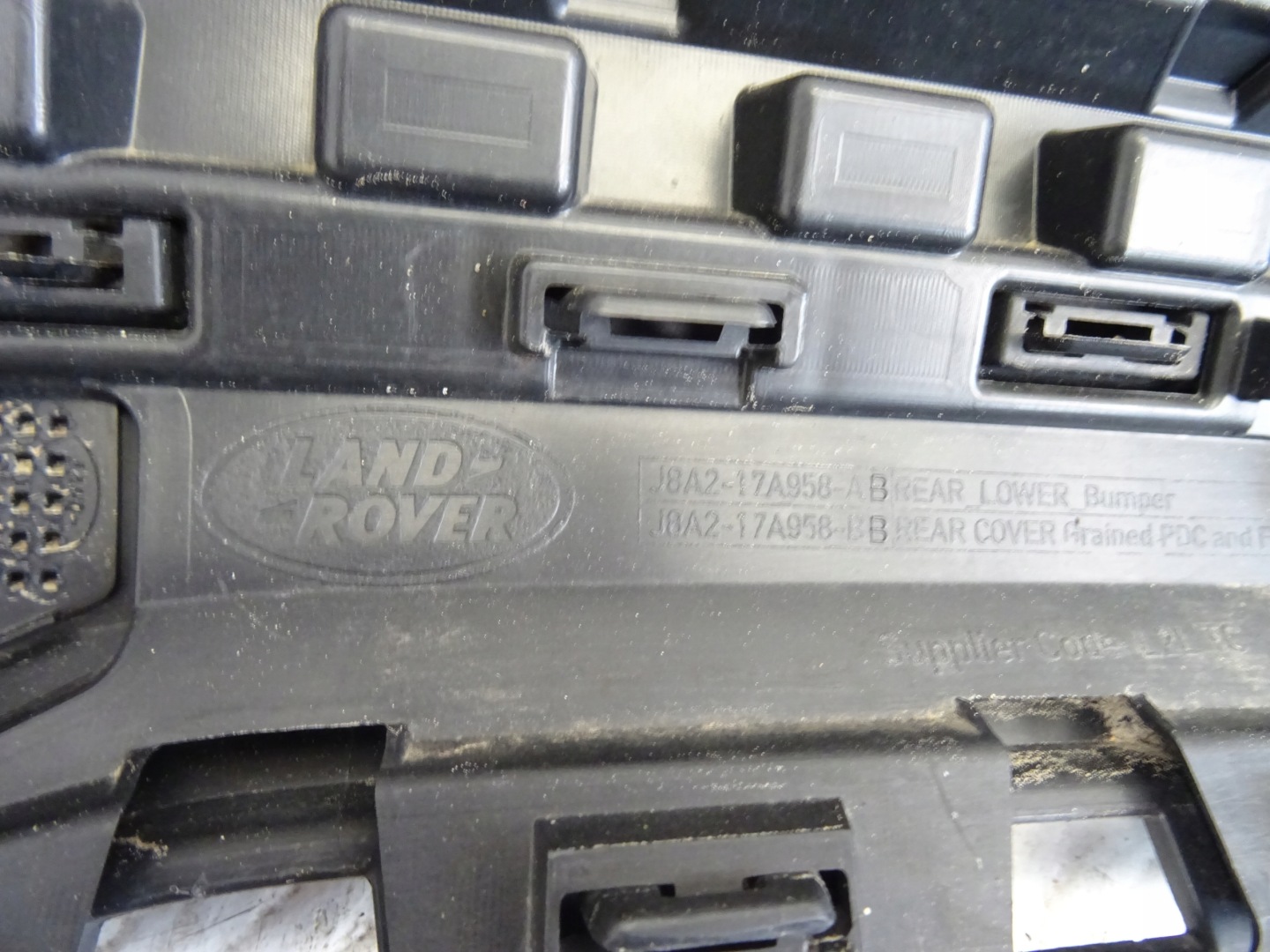RANGE ROVER VELAR bumper rear part rear