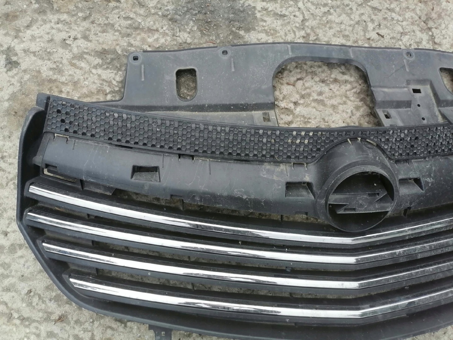 OPEL VIVARO B CHROM grill grille radiator