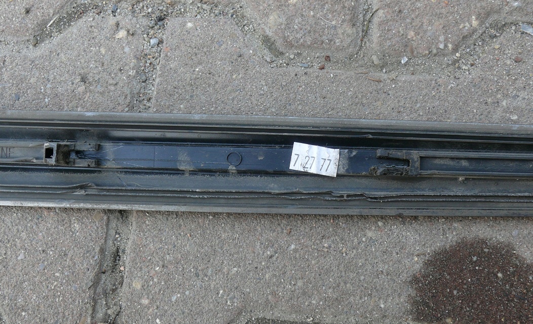 moulding door left front HONDA CIVIC VIII 8 4D USA