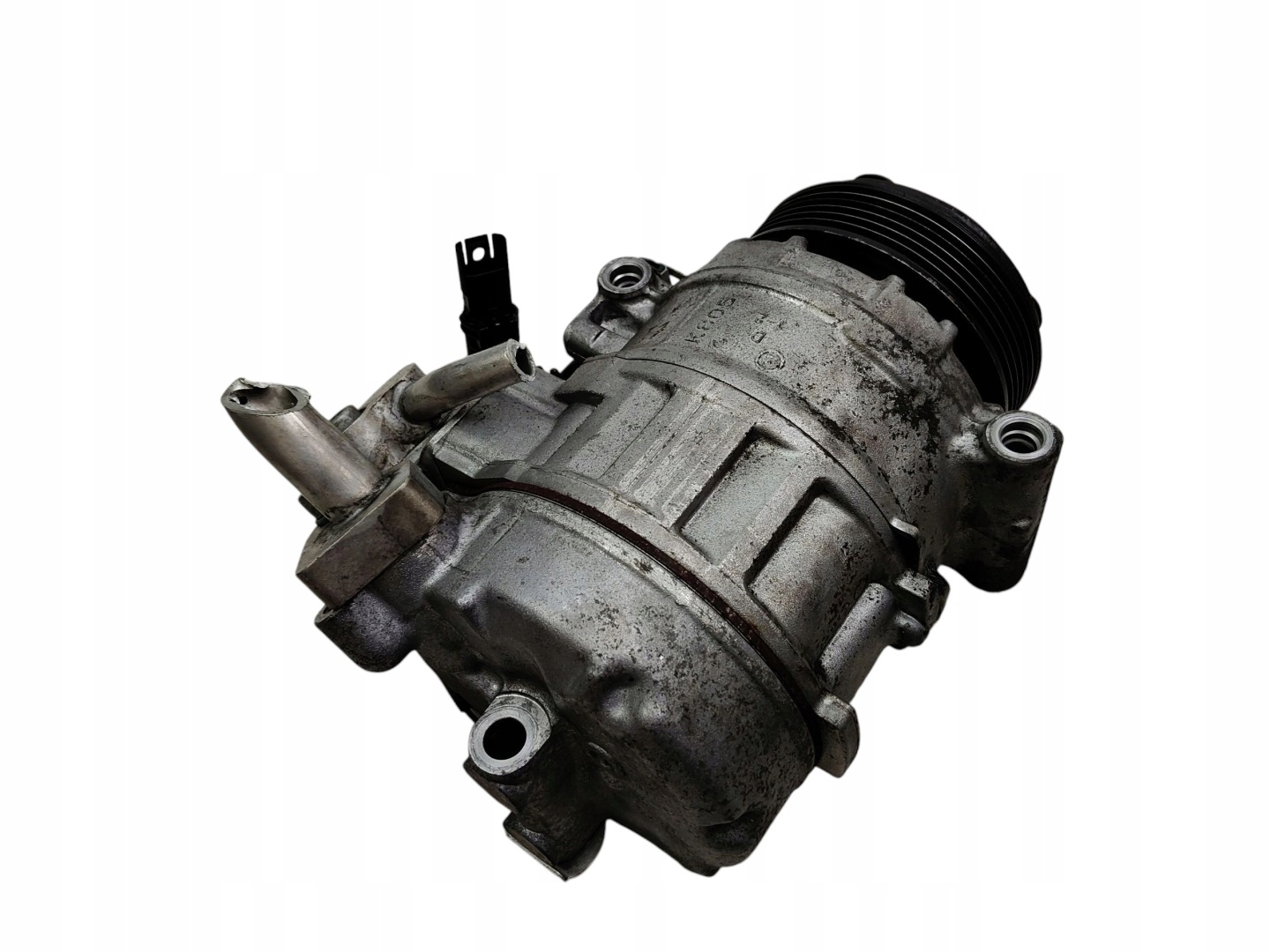 compressor compressor; of the air conditioning BMW E60 E61 LIFT 447260-3220