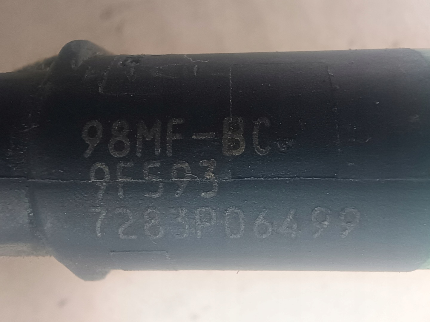 Rampe injection VP8A6U-BB FORD MONDEO MK4 1,6 16V