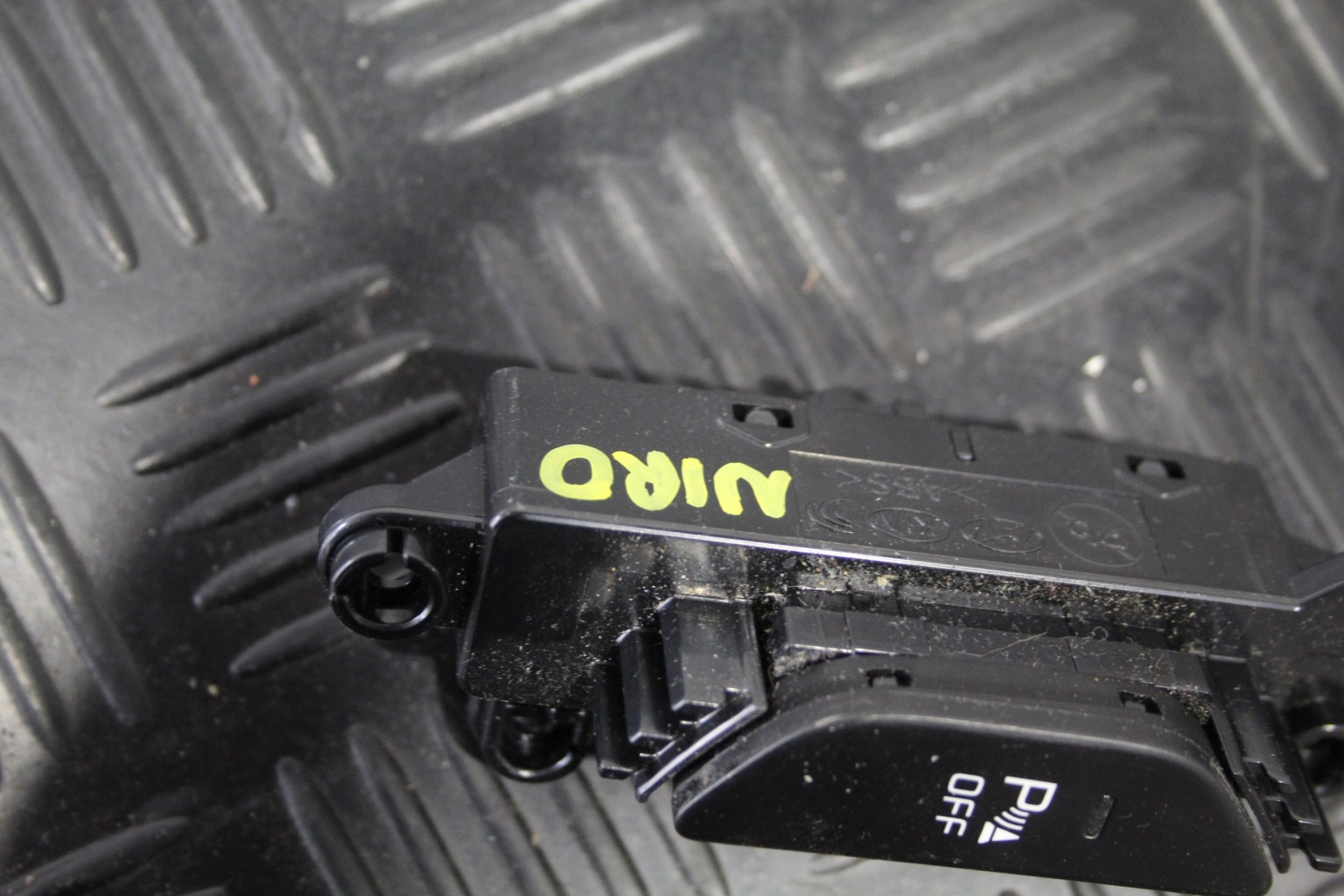 button OFF PARKTRONIC KIA NIRO 1 and LIFT