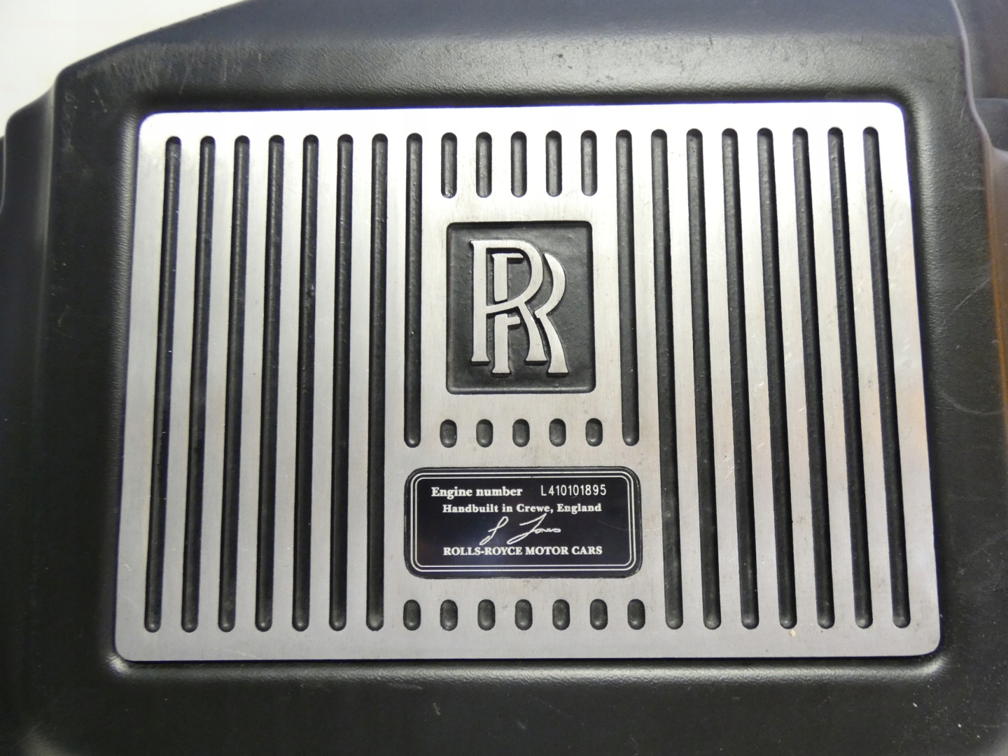 ROLLS ROYCE CORNICHE 2000-2002 L410101895 engine housing cover cover