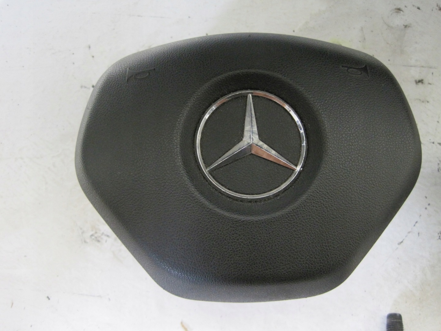 dashboard MERCEDES CLA 117 red NIC