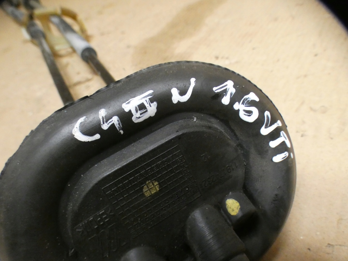 Câble Mécanisme levier vitesse Engrenage Peugeot RCZ 119174232