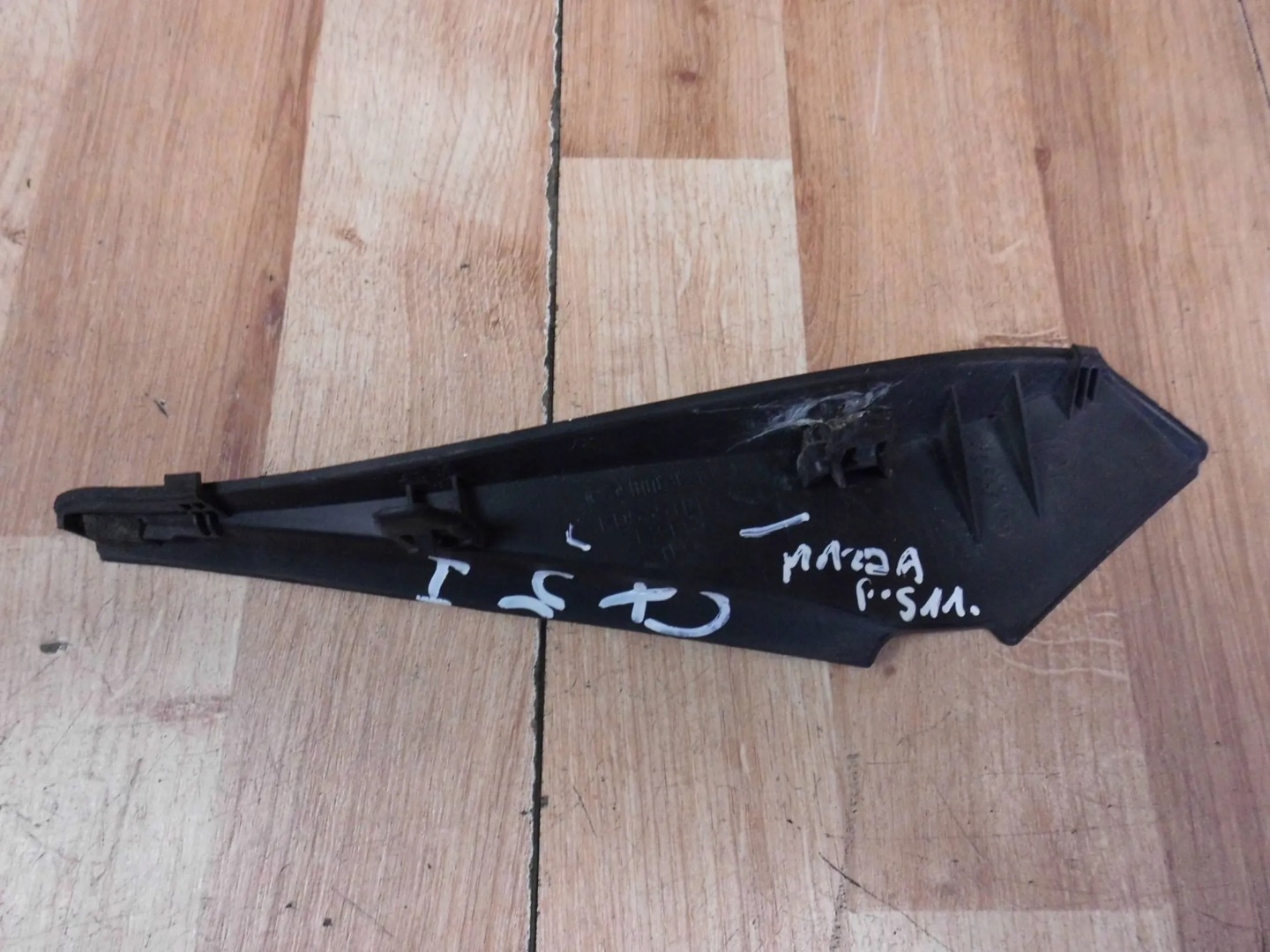 Mazda CX-5 and 2012-2017 cover spoiler under the window right K2443