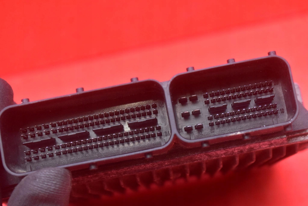 control unit computer of the engine A6421506791 0281013385 MERCEDES R-KLASA W251