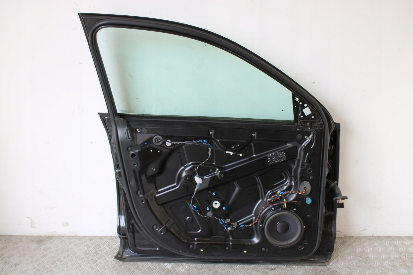 door left front front PORSCHE CAYENNE 7L5
