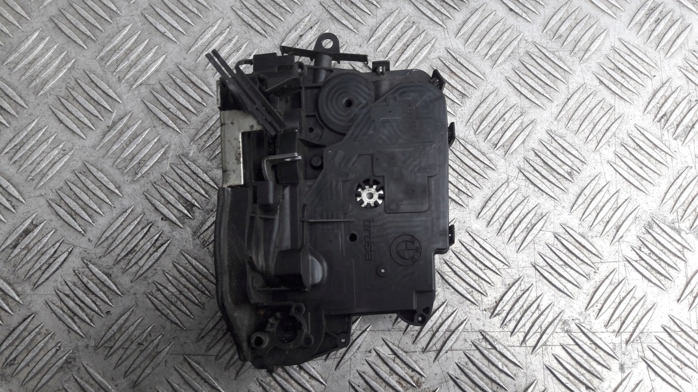 BMW 1 E87 lock right rear part 7229460