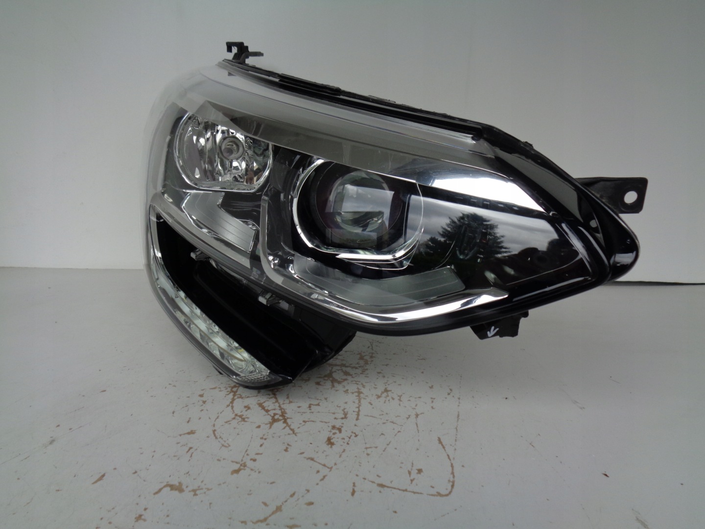 light right REFLEKTOR RENAULT MEGANE IV 16- LED