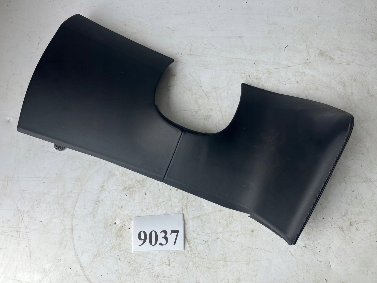 cover below DESKE KONSOLE left TESLA MODEL S leather