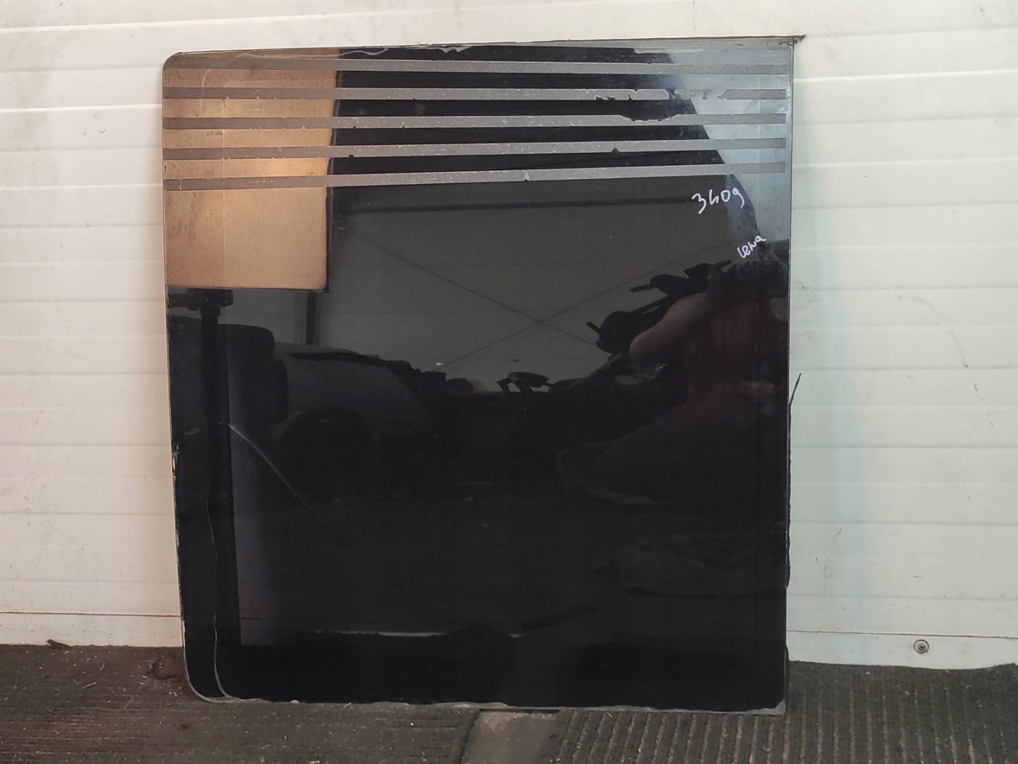 window left the centre MERCEDES VITO W638