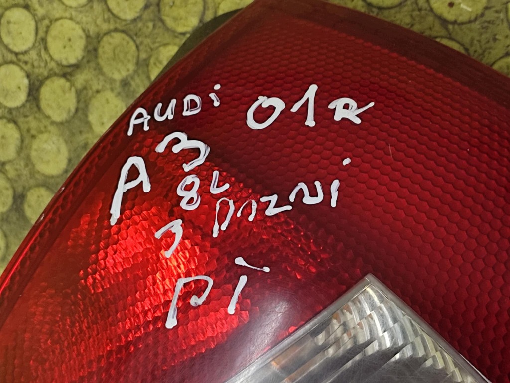 AUDI A3 8L light right rear part 8L0945096B