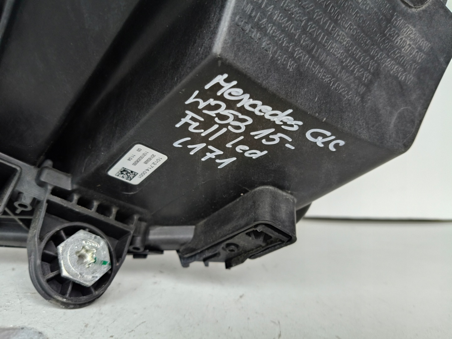 light right REFLEKTOR MERCEDES GLC W253 15- FULL LED