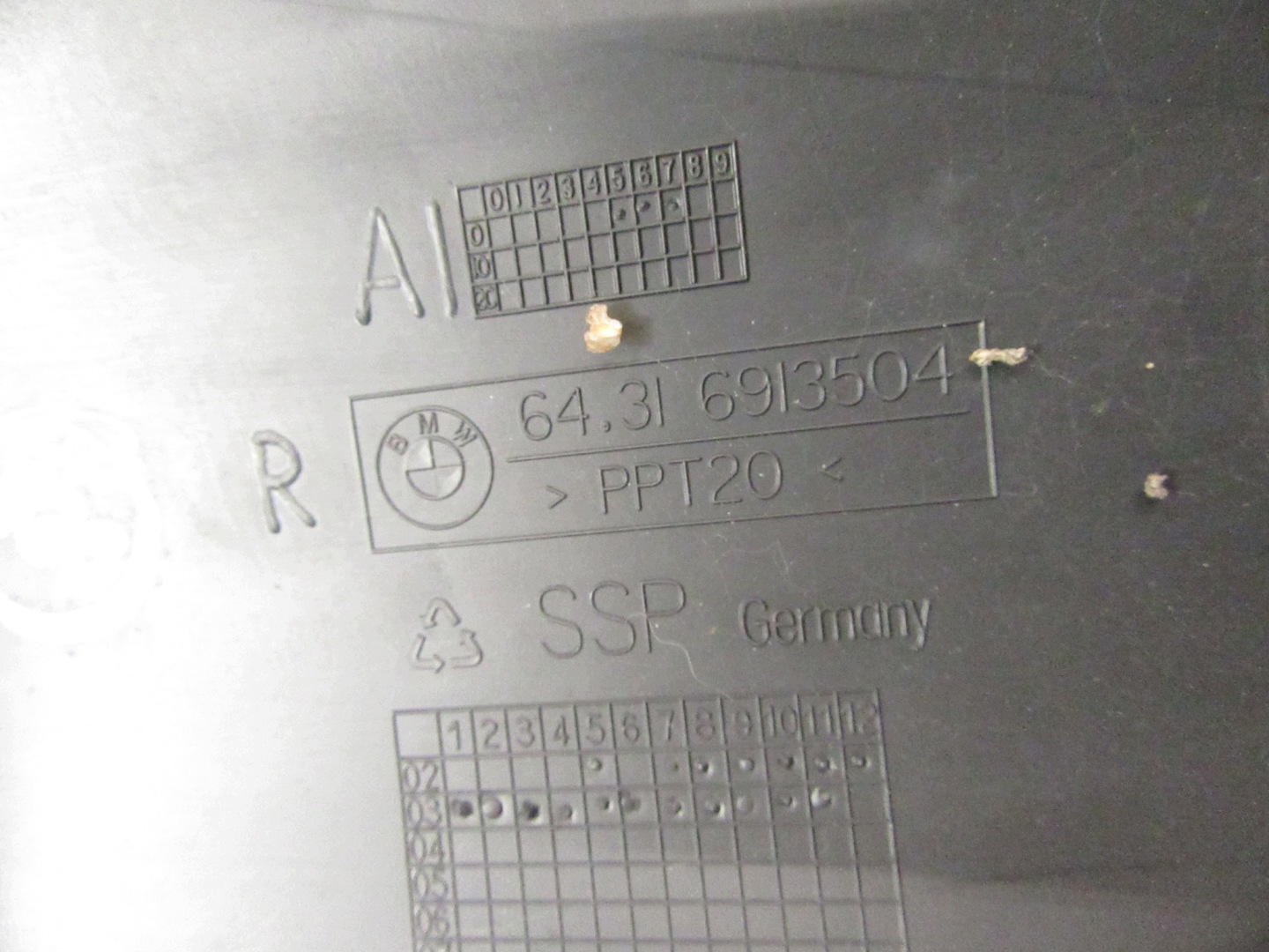 obal kryt pravá filtru kabinové BMW e60 e61 e63 e64