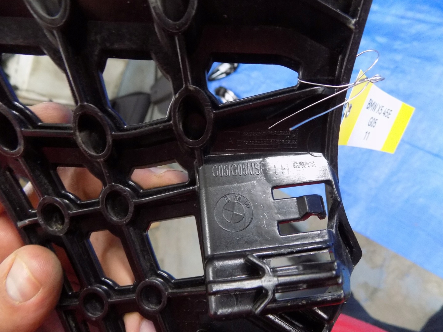 bumper bracket left front BMW X5 G05 20R 3,0 45E
