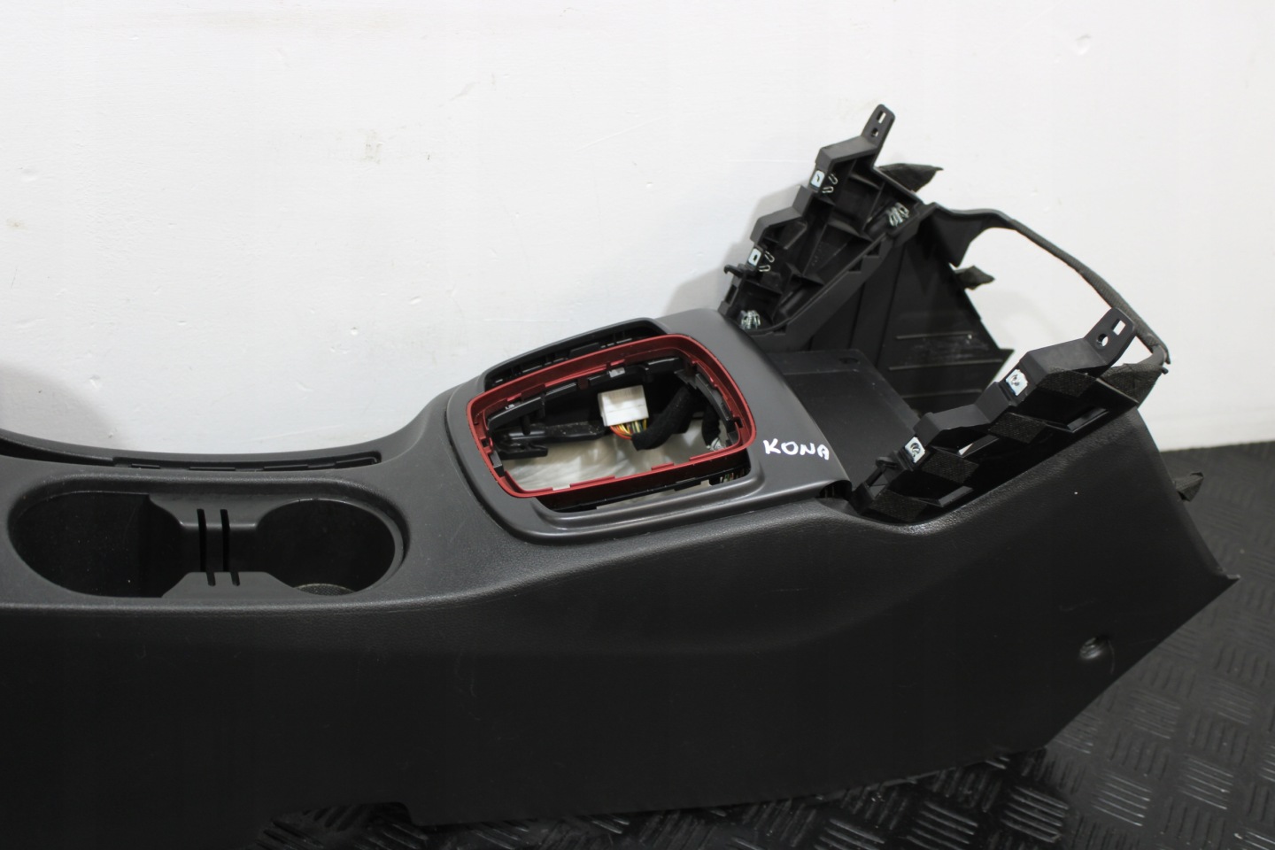 TUNEL central armrest HYUNDAI KONA