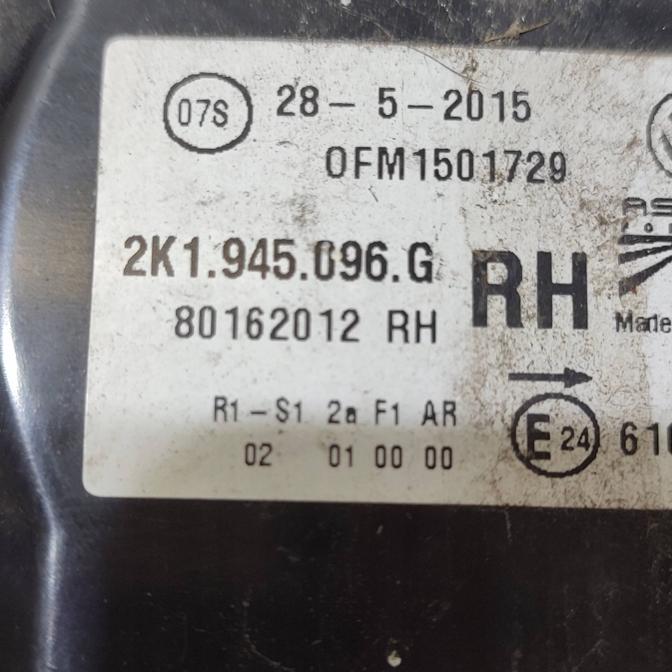 light rear rear part side right Volkswagen Caddy 2K1945096G