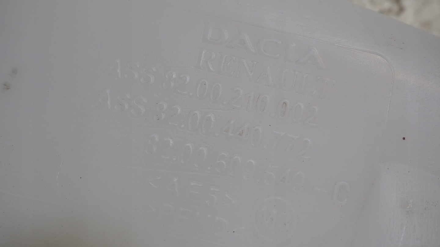 Dacia Duster nadrzka ostrekovacov 8200210002