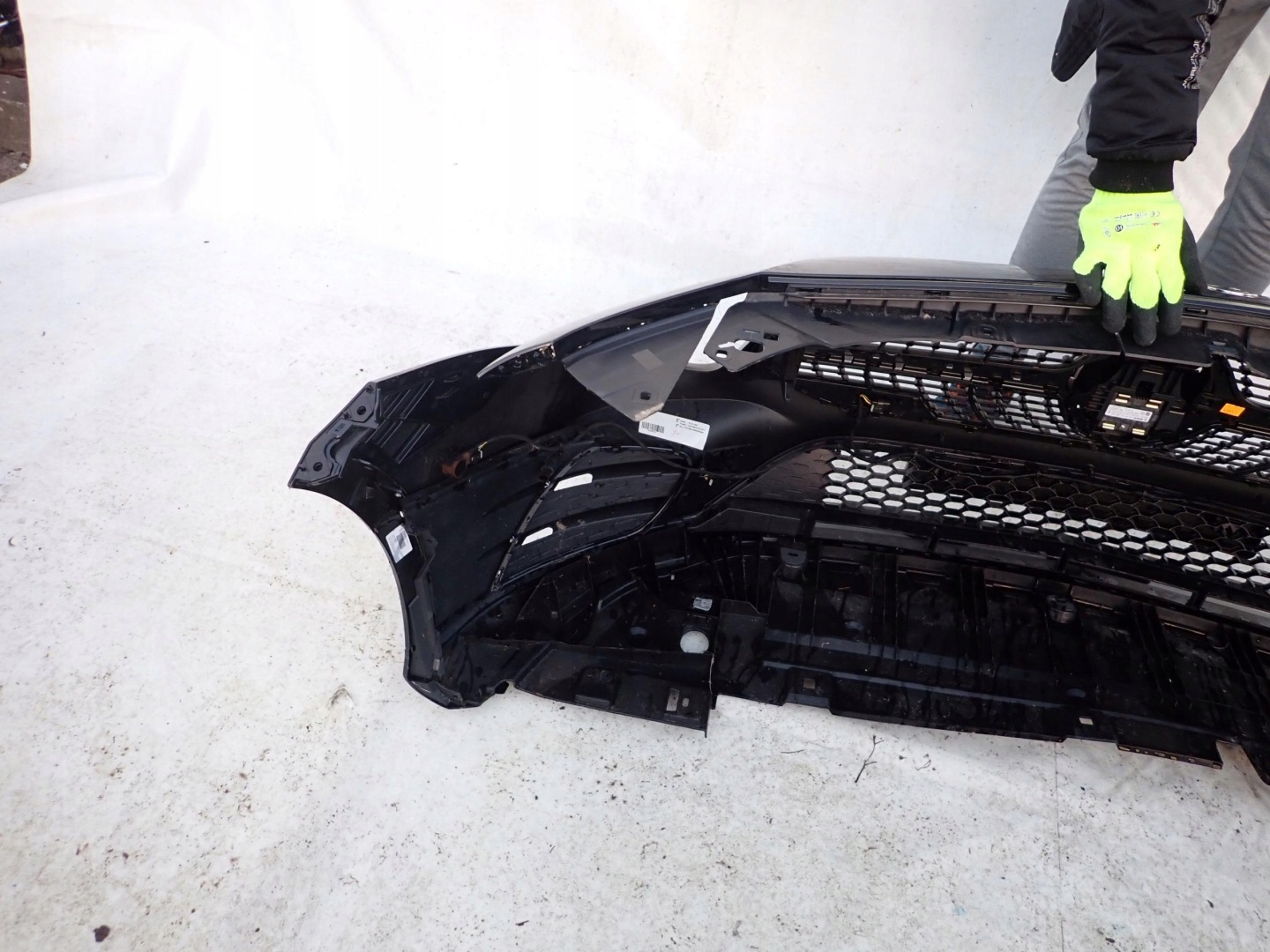 MERCEDES A-KLASA W177 AMG 18- bumper front PDC