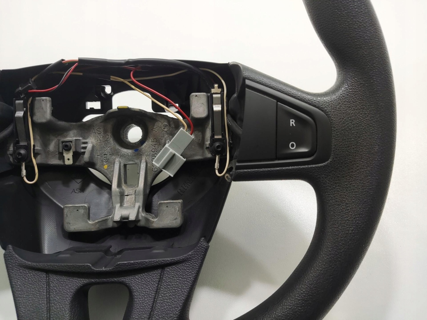 lenkrad MULTIFUNKCJA TEMPOMAT RENAULT KANGOO III LIFT 2014-2019