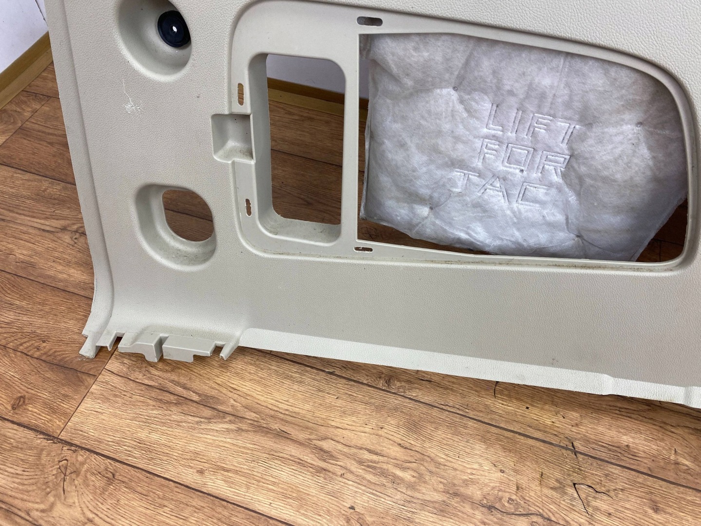 boot upholstery left rear part Cadillac Escalade IV 2015+