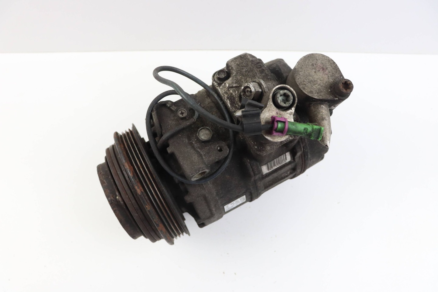 VW PASSAT B5 FL AUDI A6 C5 compressor compressor; of the air conditioning 4B0260805C