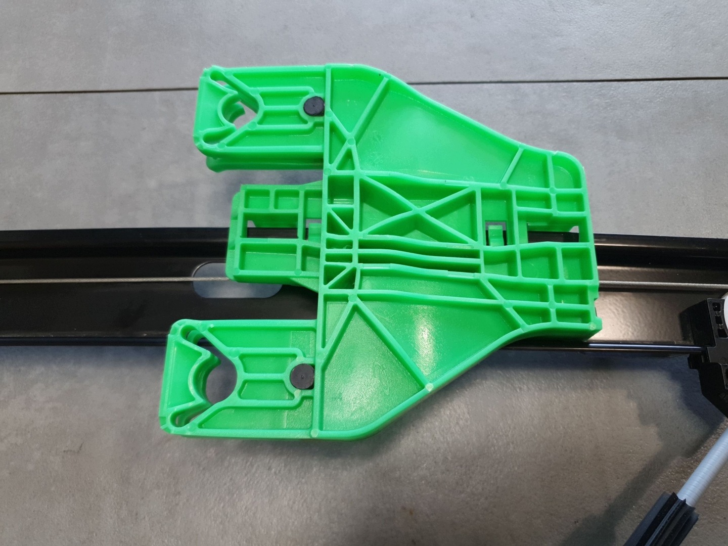 Cupra Leon IV KOMBI window regulator left rear part 5FA839461A