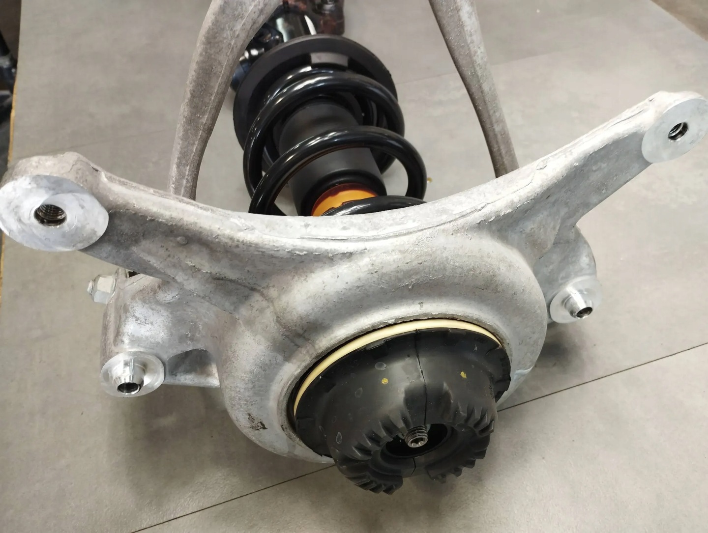 Audi A5 Sportback 8TA shock absorber right front 8F0413029B