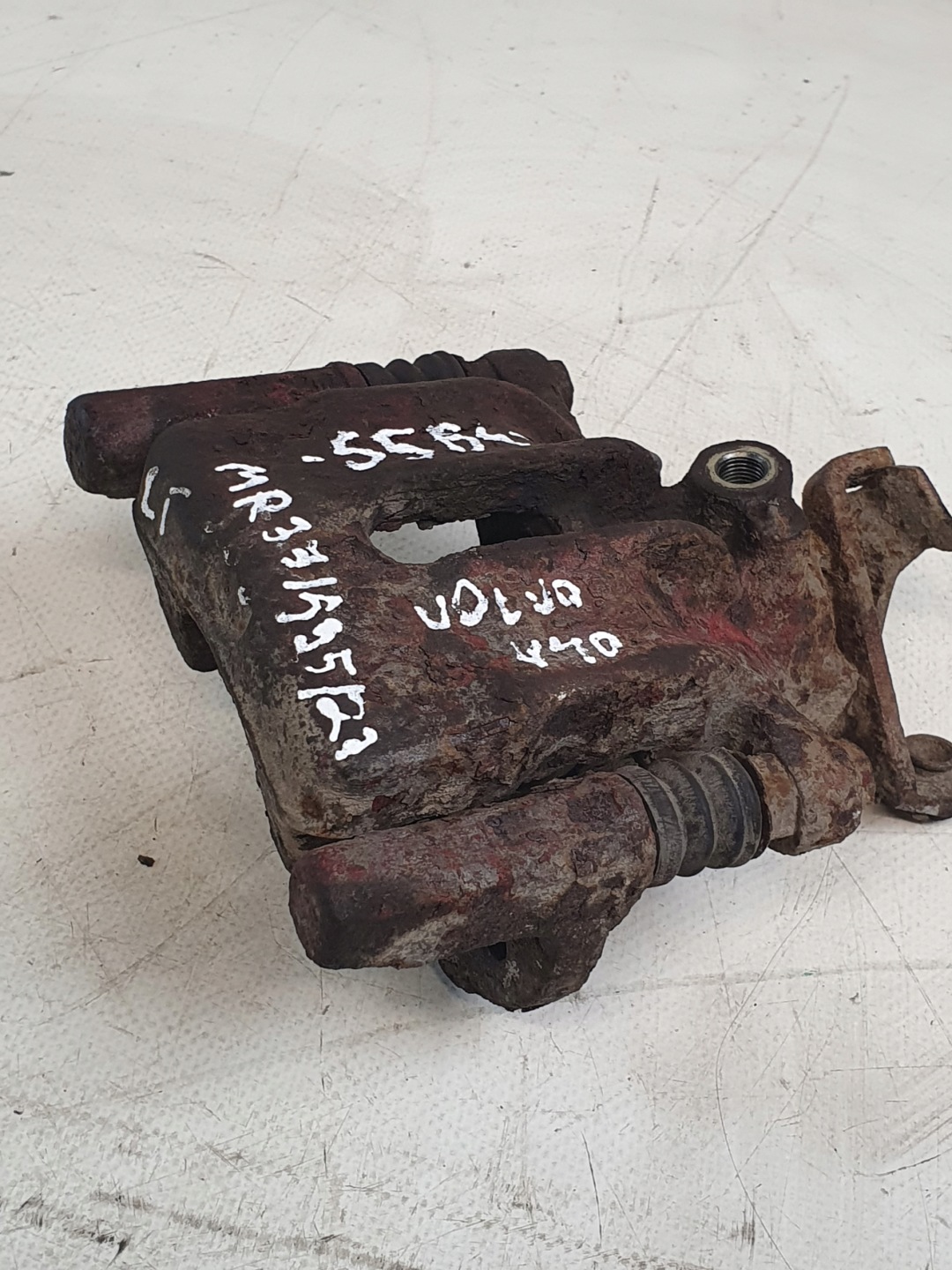 caliper brake rear part left VOLVO S40 and 96r. 1.8B