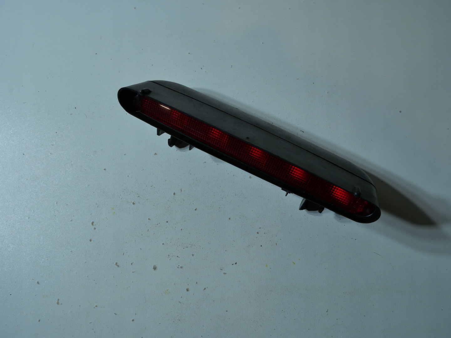 TRZECIE light STOP VW POLO 6K9945131