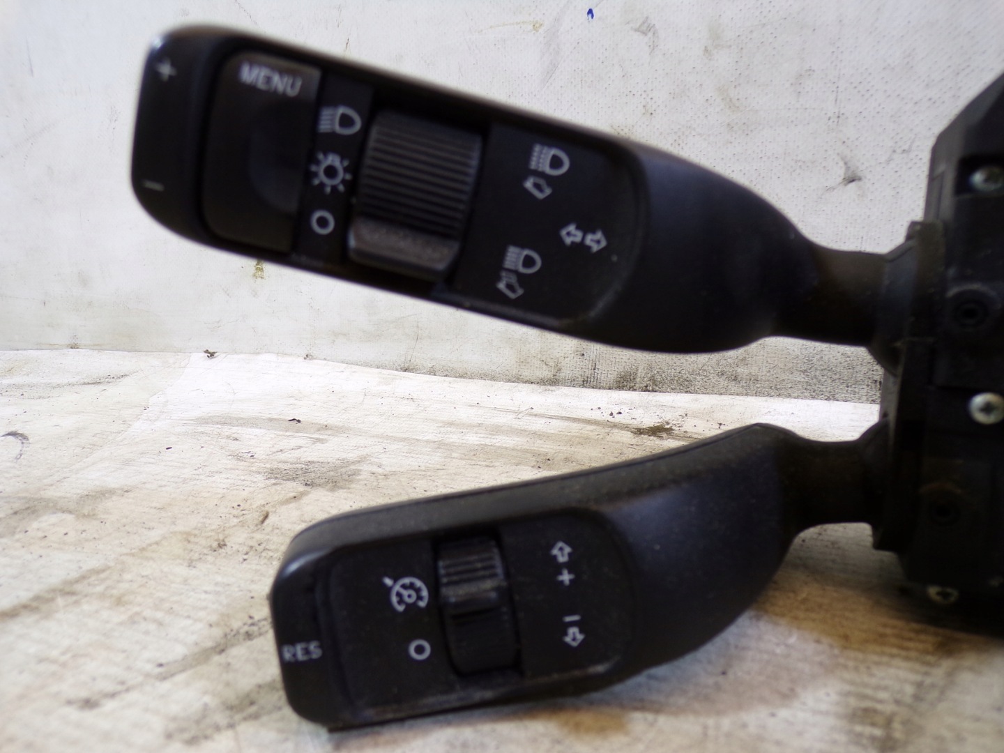 DEVIO LUCI TERGICRISTALLO TERGI ALFA ROMEO 159 01560804990 (1)