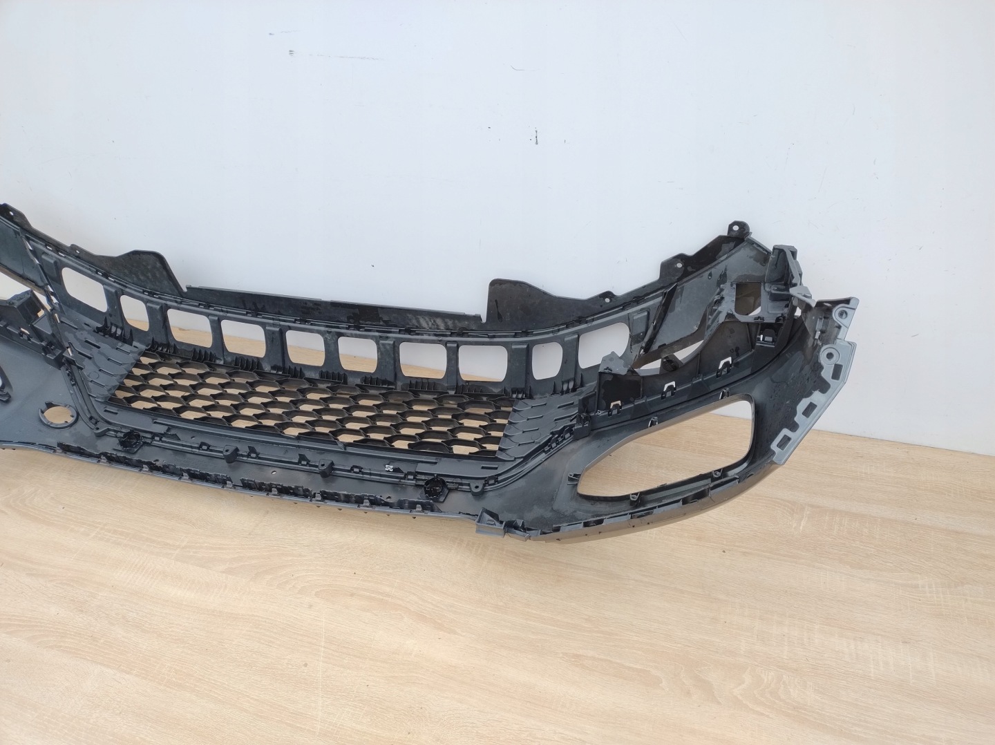 VW T-ROC 2GA bumper front below sensors PDC