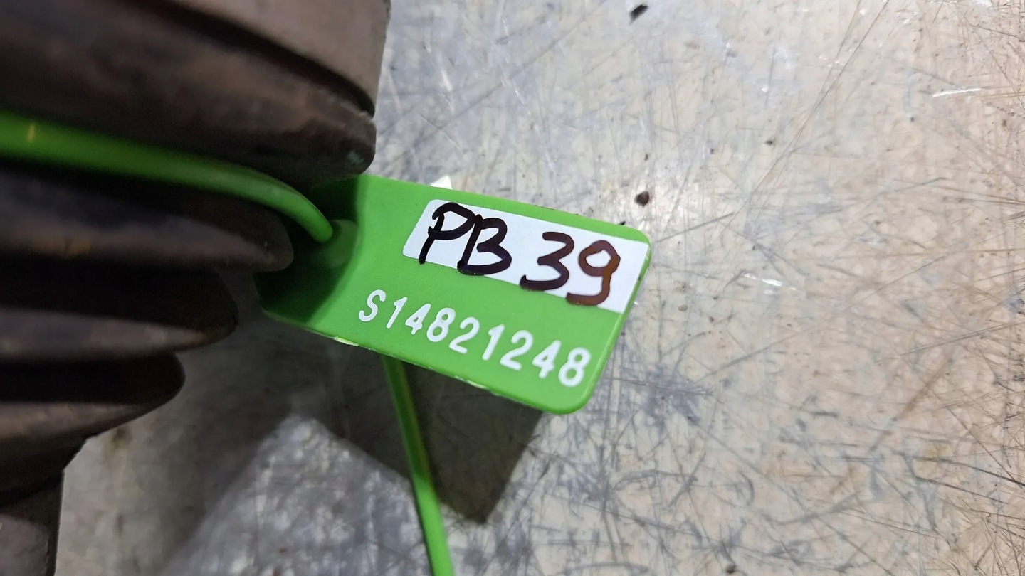 semi-axis left rear part 8482603 BMW G20 G21 G22 G26