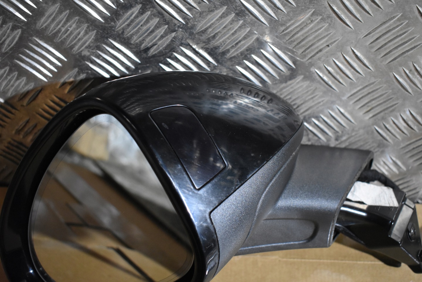 IDEALNE mirror left 11+2 PIN PORSCHE MACAN ASYSTENT colour 041 1