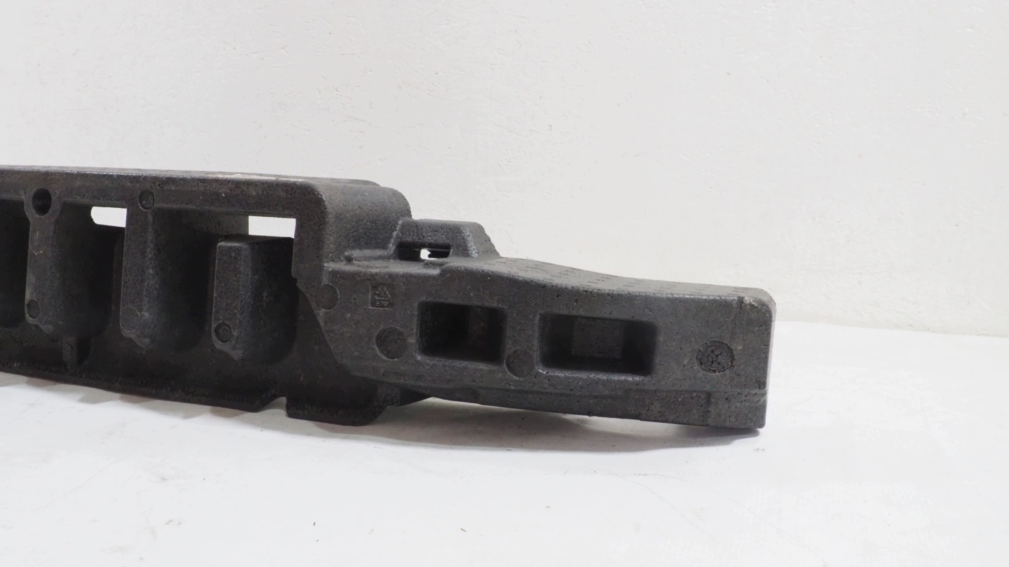 VW Touran absorber nárazníku předek 1T0807248K