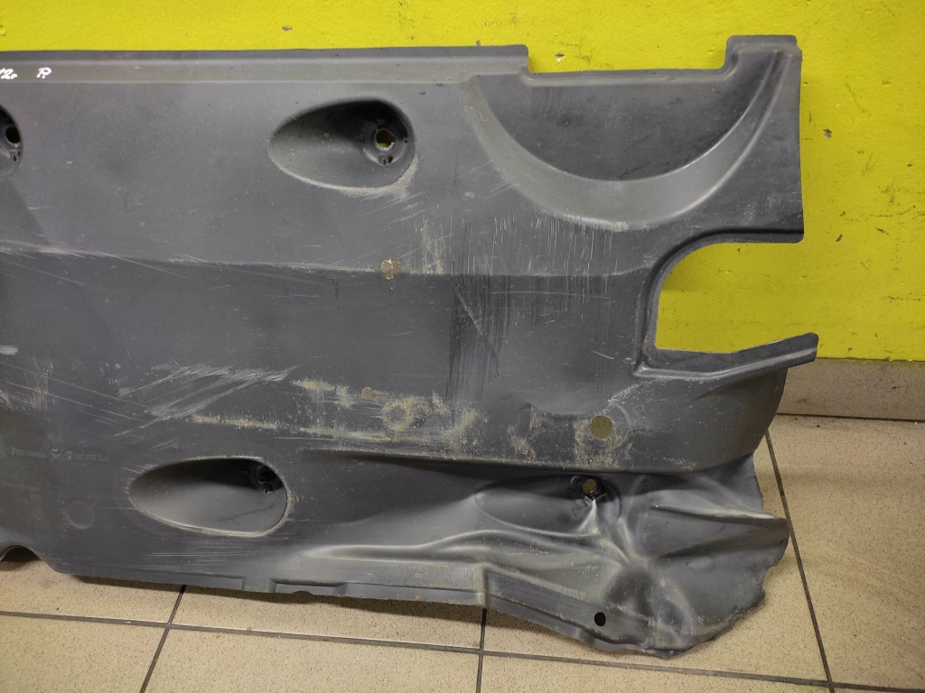 SKODA SUPERB II KOMBI cover plastic chassis right