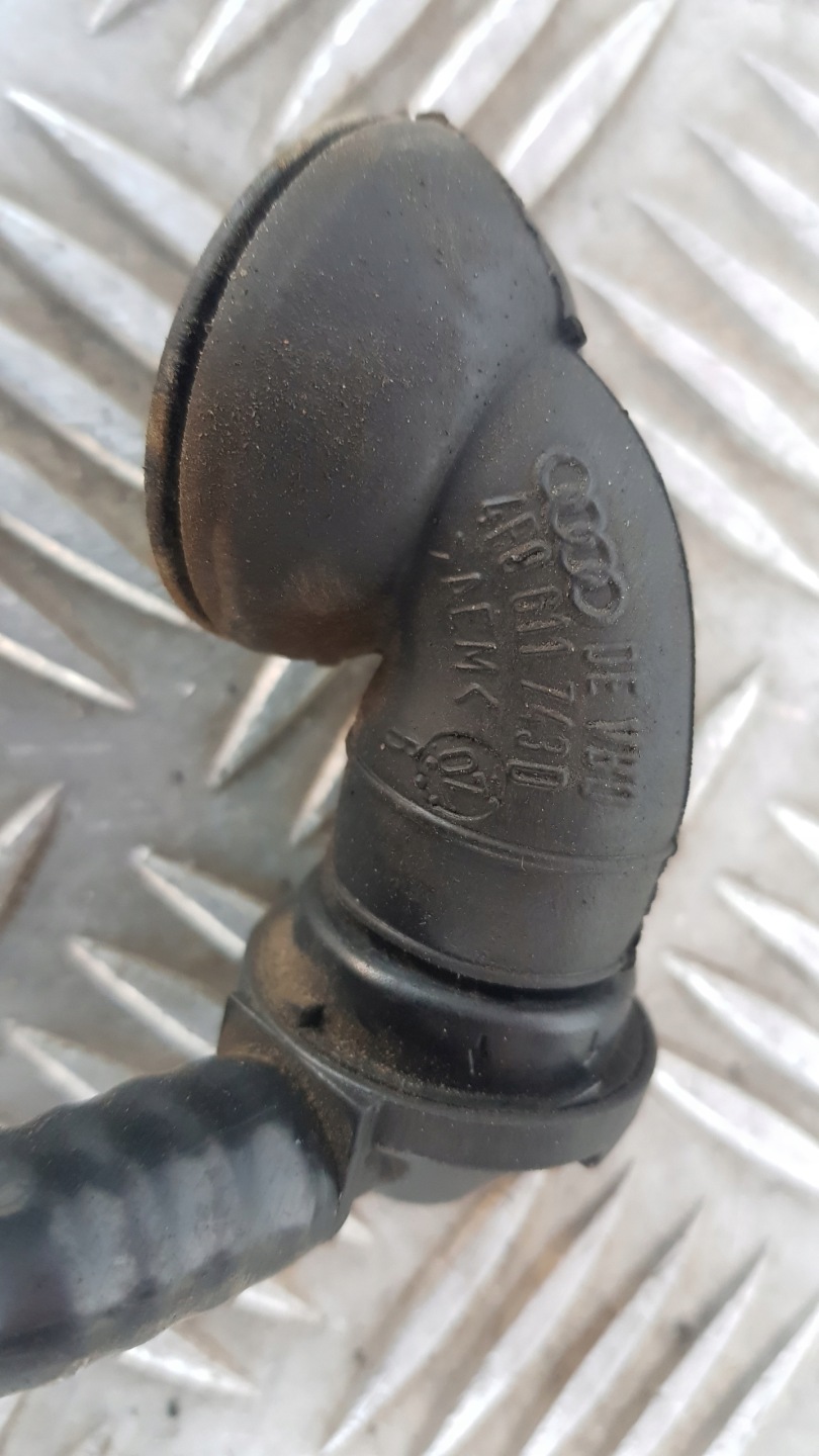 AUDI A4 B6 1.9 TDI hadice tlaku serva