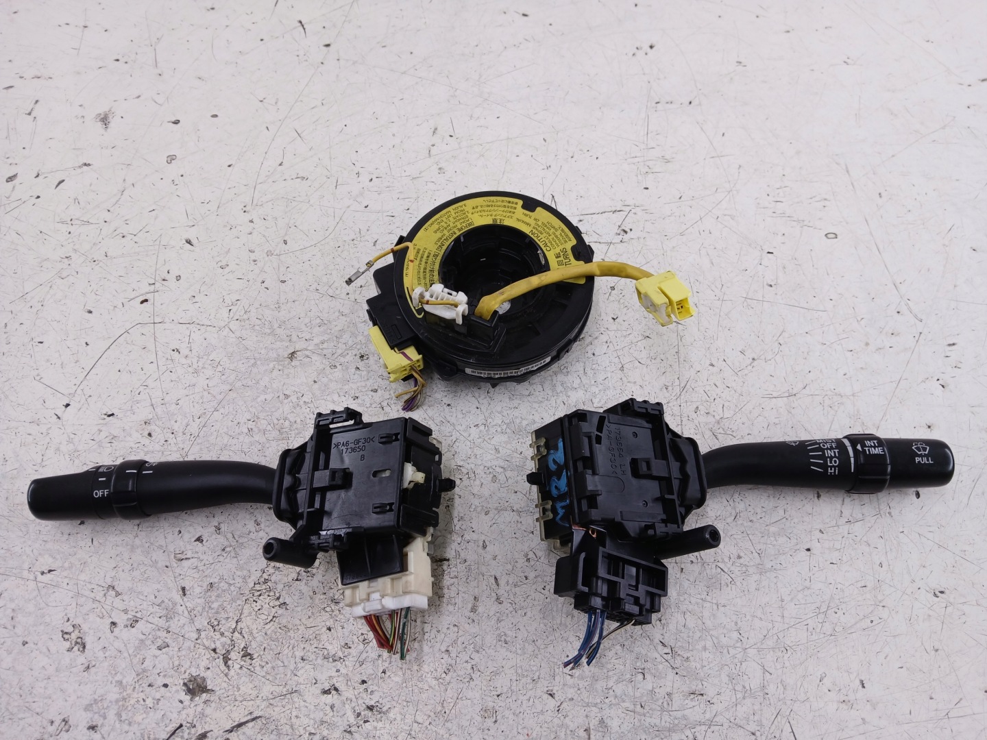 TOYOTA MR2 III ZZW30 steering wheel levers and controls control ring