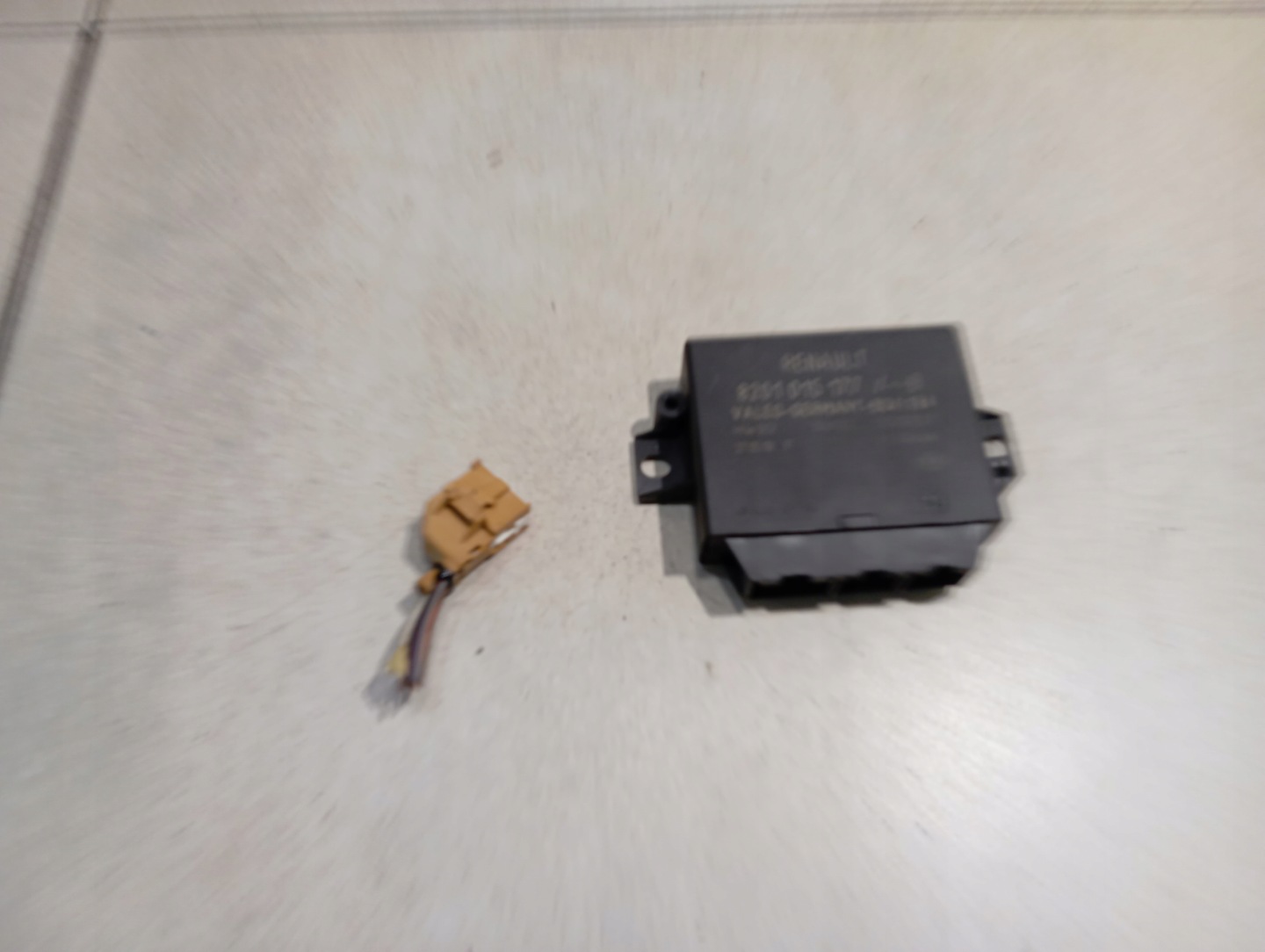 STERWONIK module PDC MOVANO B LIFT 2.3CDTI 8201015177