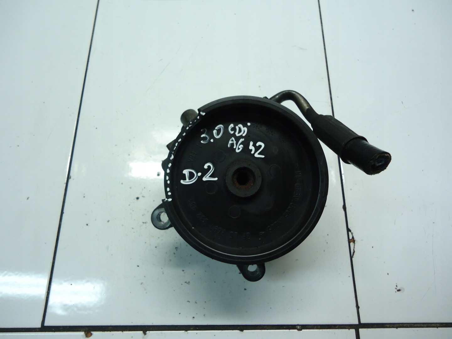 MERCEDES C W204 3.0CDI V6 servo pump A0044664201